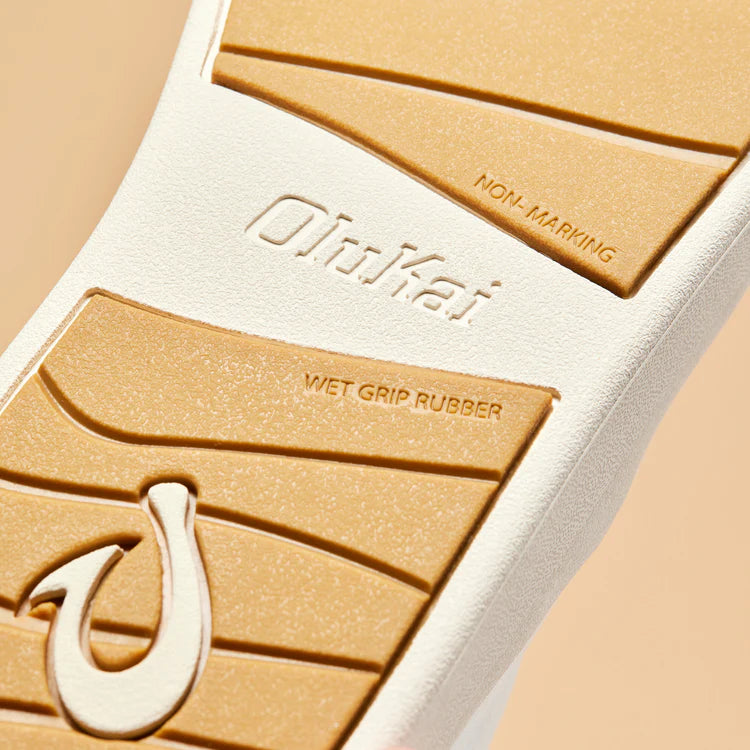 The OluKai Kohu Women's Canvas Sneakers are crafted from lightweight and breathable materials