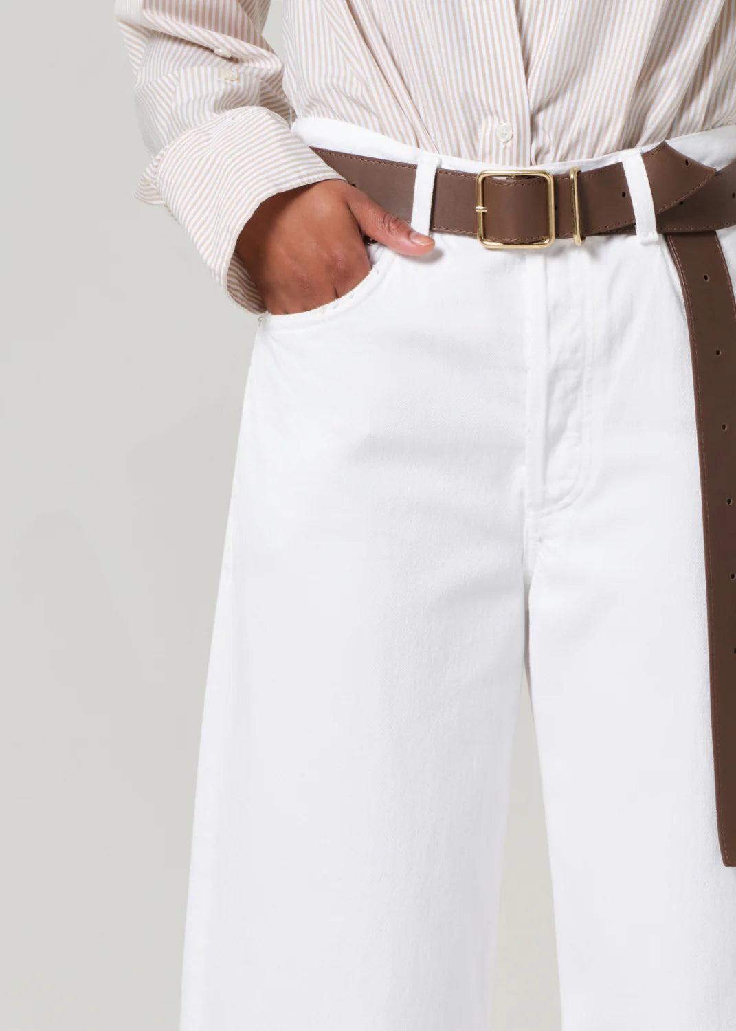 Women's crisp white jeans