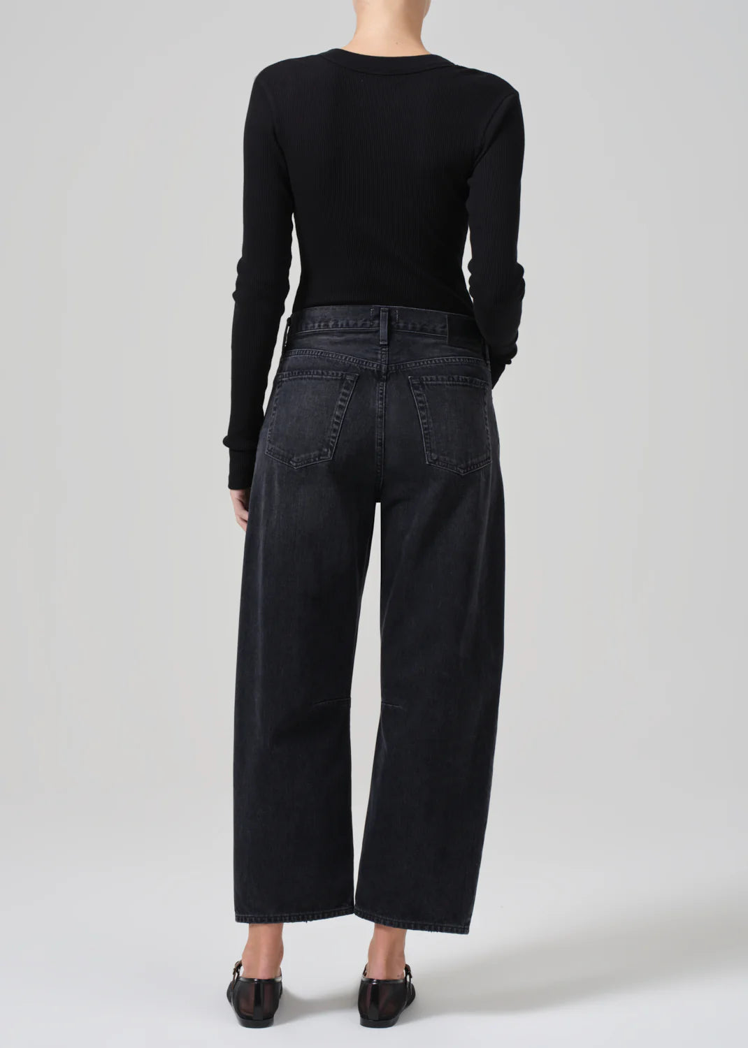 Back view of the Miro Relaxed Jean by Citizens of Humanity in the color Domino