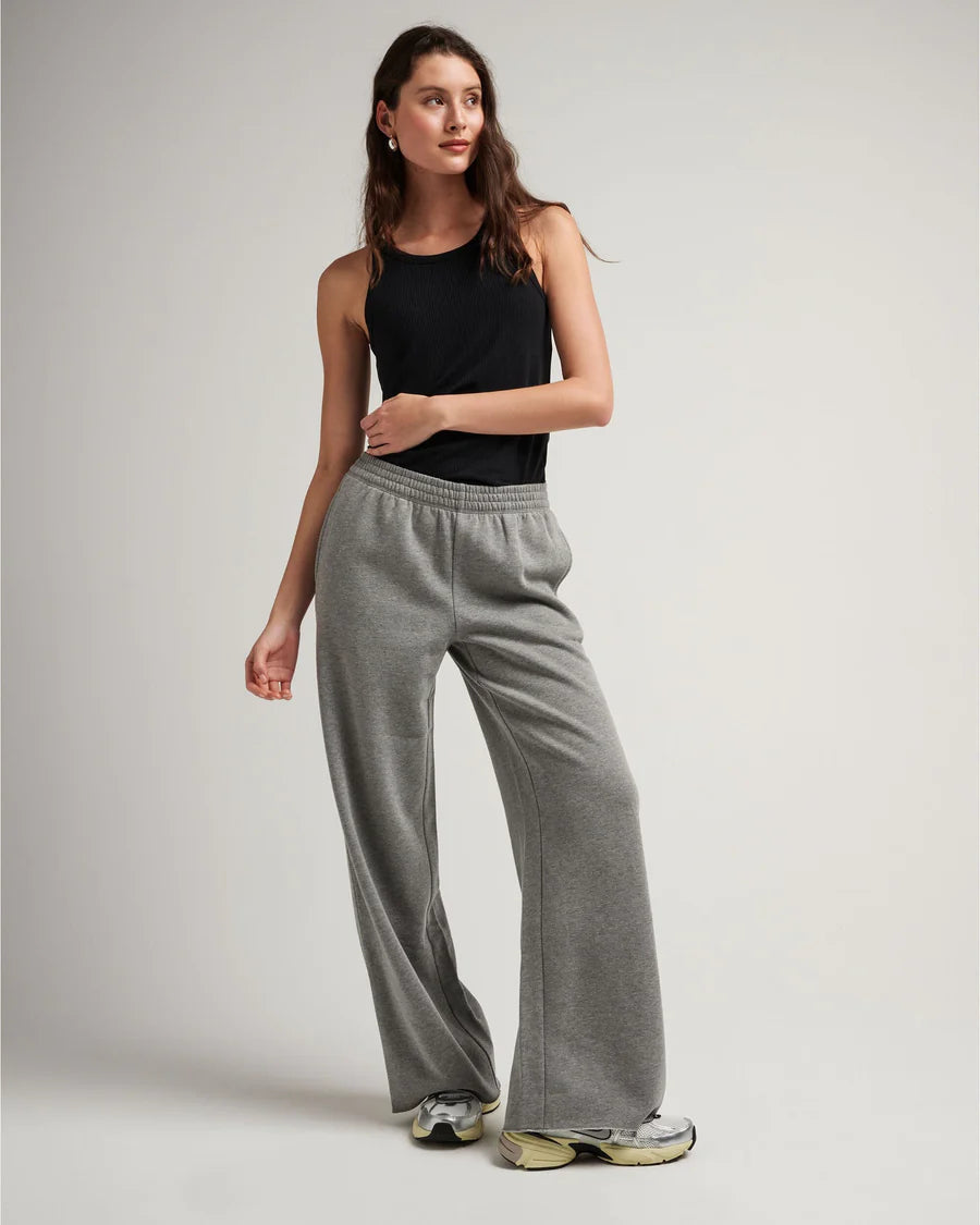 Front view of the the heather grey wide leg fleece pants from Richer Poorer