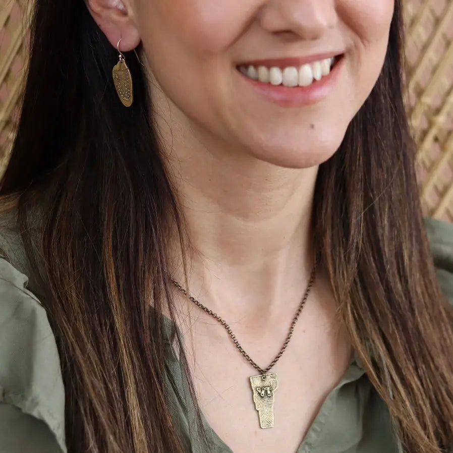 Jennifer Kahn Large Vermont Pendant in Brass