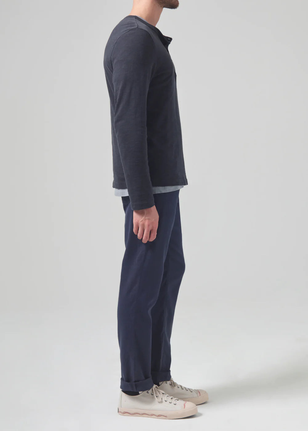 Side view of the Citizens Of Humanity Dark Navy Gage Slim Straight Stretch Linen