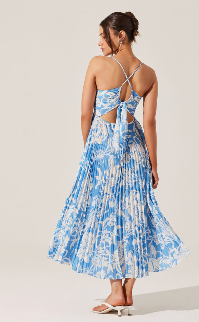 Blue floral pleated dress by ASTR