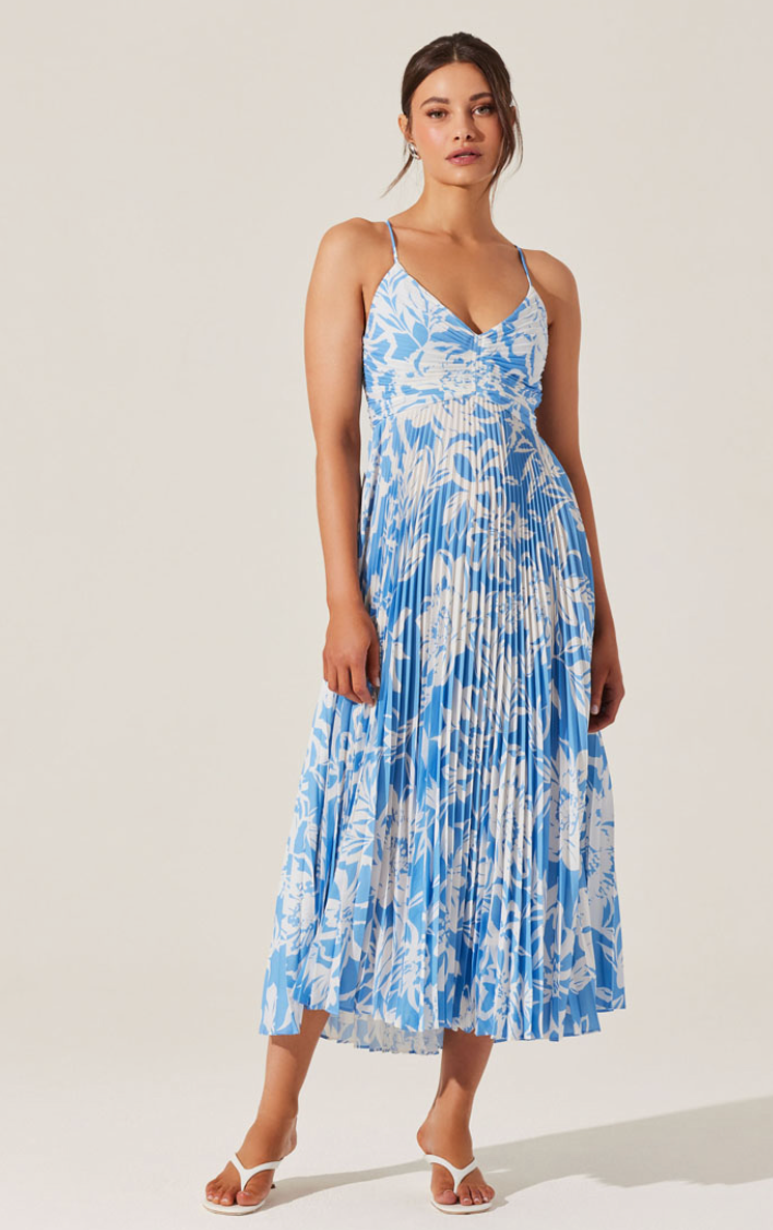 The ASTR Blythe Floral Plisse Midi Dress in Blue Floral