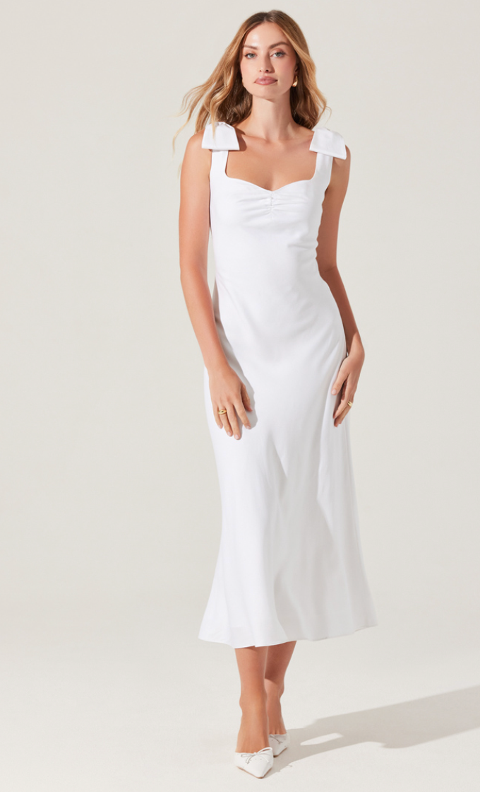 ASTR the Label Kateleya Dress in White - Size M ASTR the Label Kateleya Dress in White - Size M