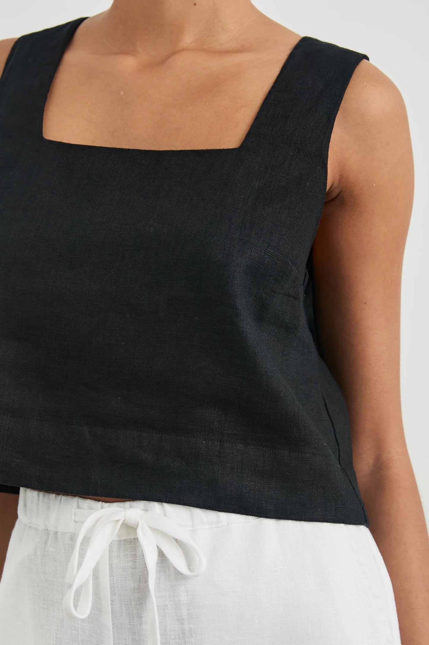 Black square neck linen crop top