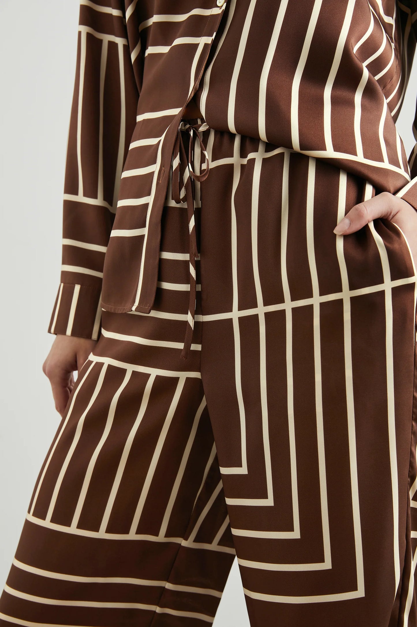 These fun pants from Rails offer a waist tie detail and relaxed, flowy fit