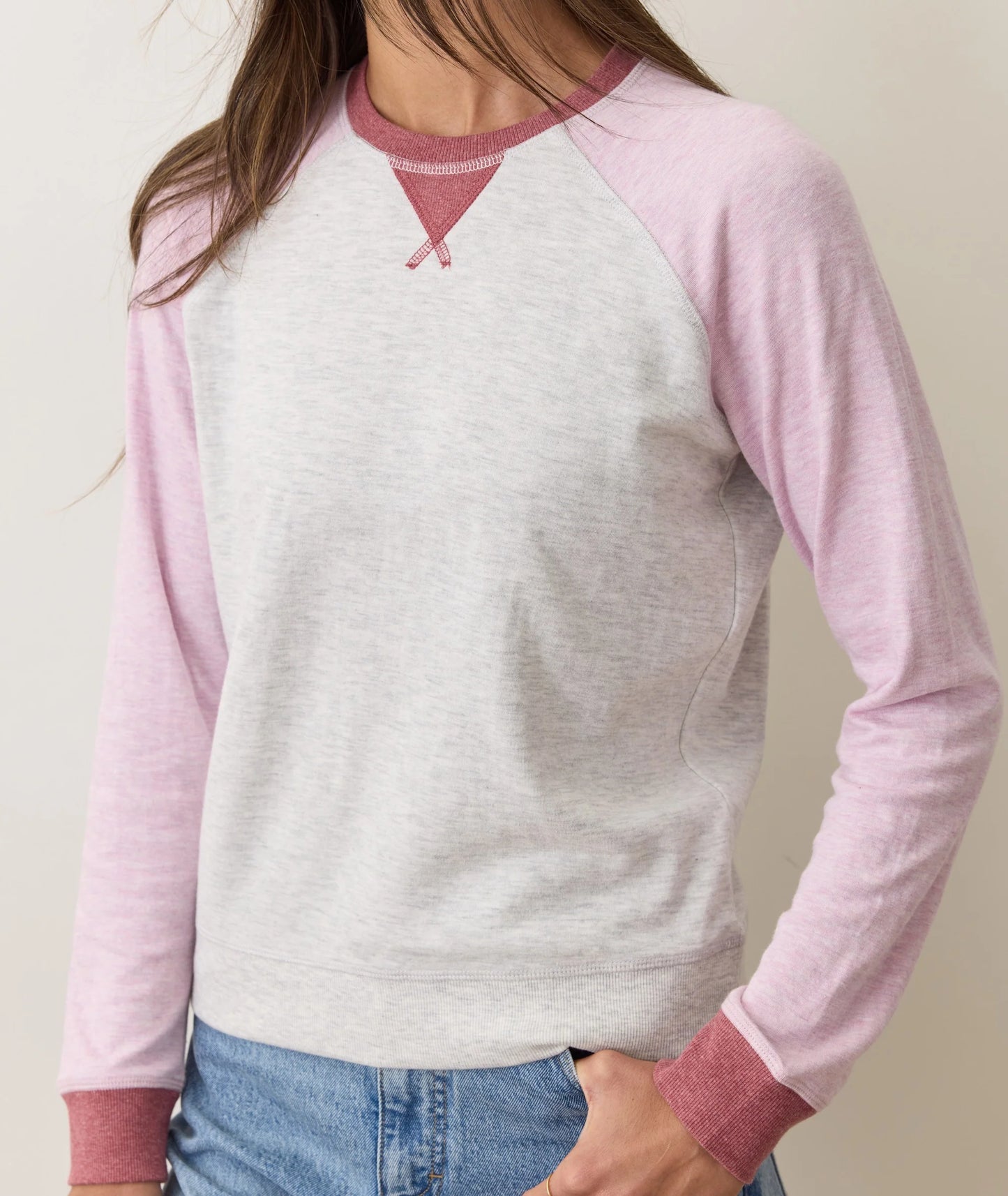 This long sleeve baseball tee from Marine Layer features contrast collar and cuffs for cool casual style. Available now at Harbour Thread boutique!