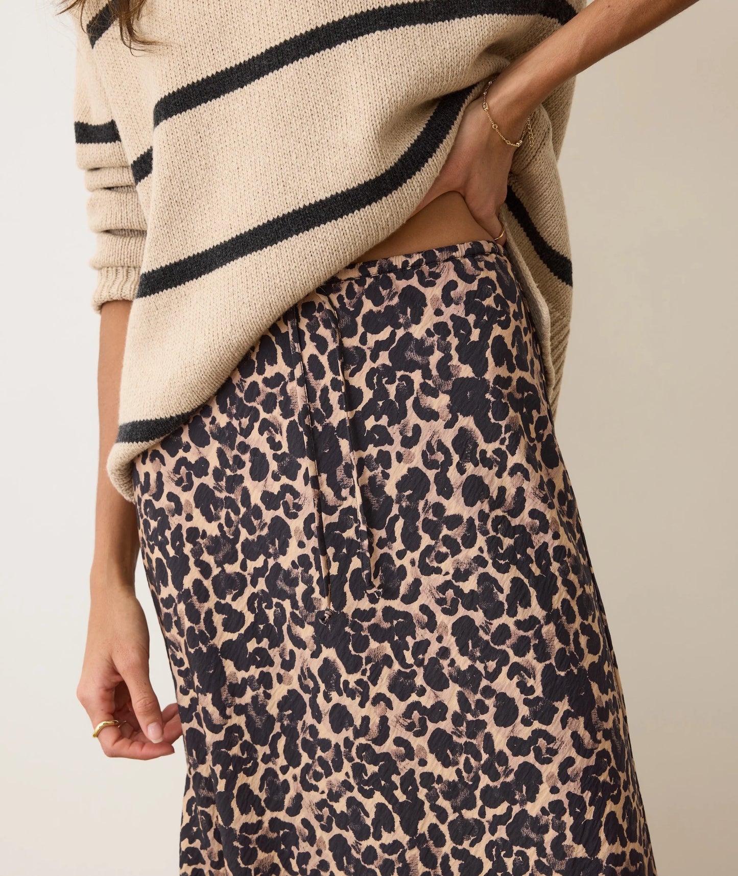 Women's leopard print skirt