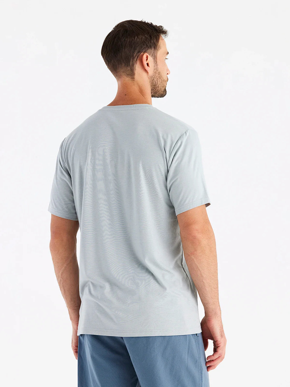 Men's light grey short sleeve pocket tee