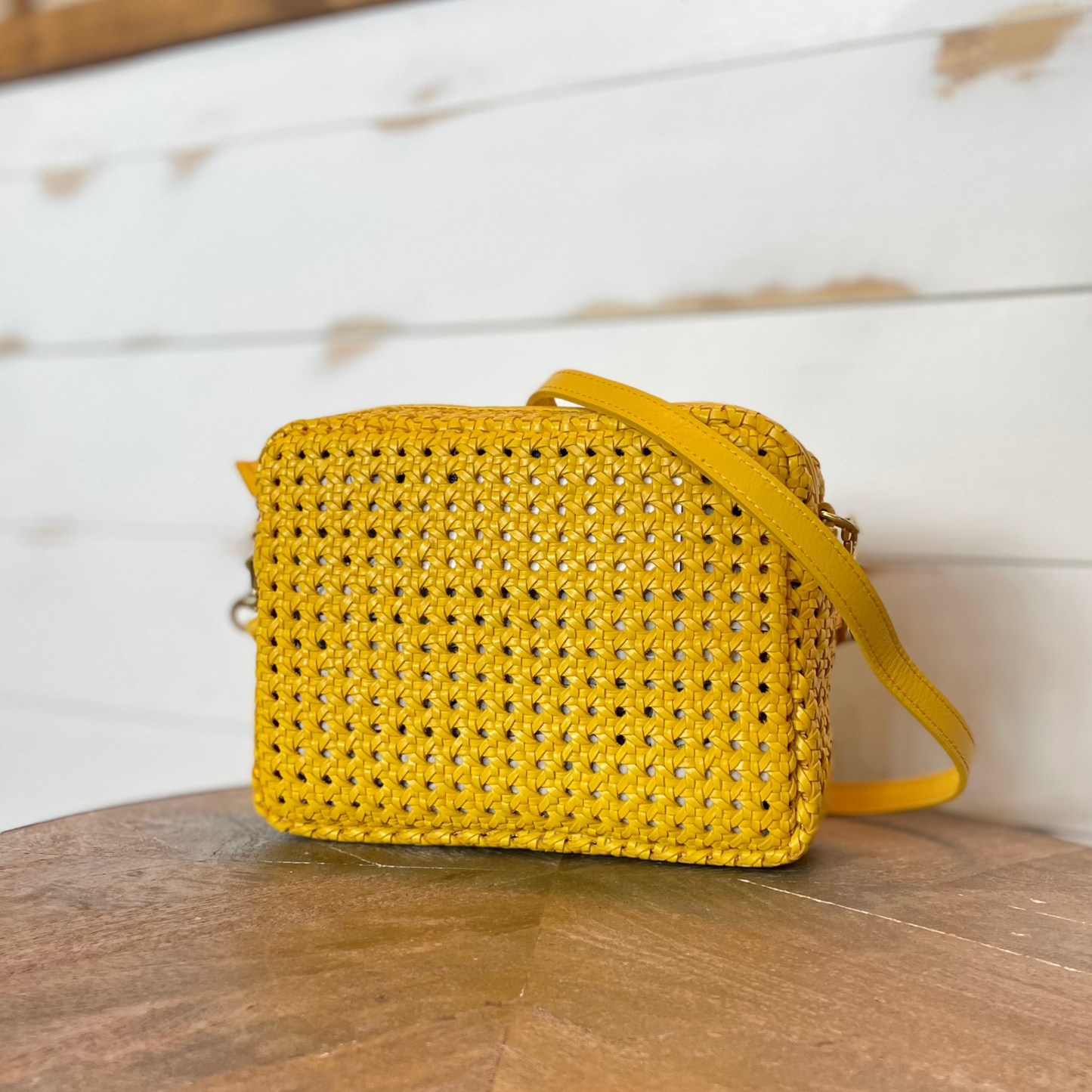 Clare V. Midi Sac