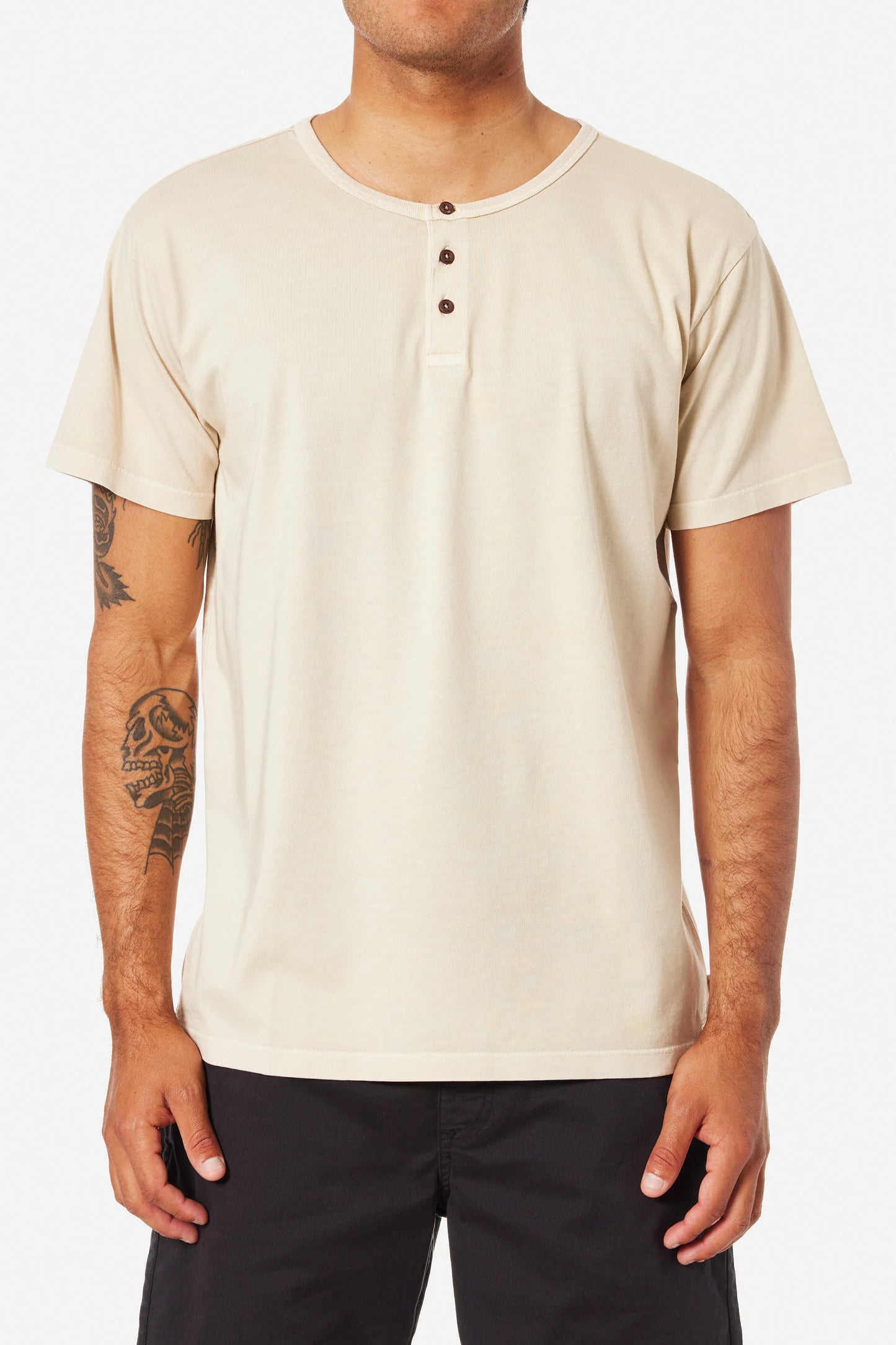 Men's beige henley style short sleeve tee