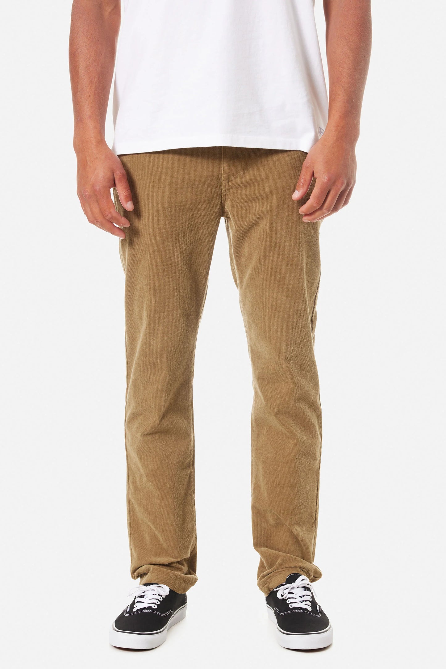 The Katin Pipeline Corduroy Pant features a slim straight fit and elastic waistband for a perfect fit. Shop this fan-favorite men's style at Harbour Thread in Burlington, VT.