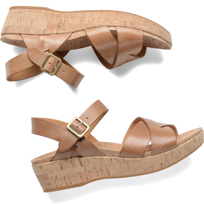 Shop women's stylish and comfortable sandals at Harbour Thread boutique!