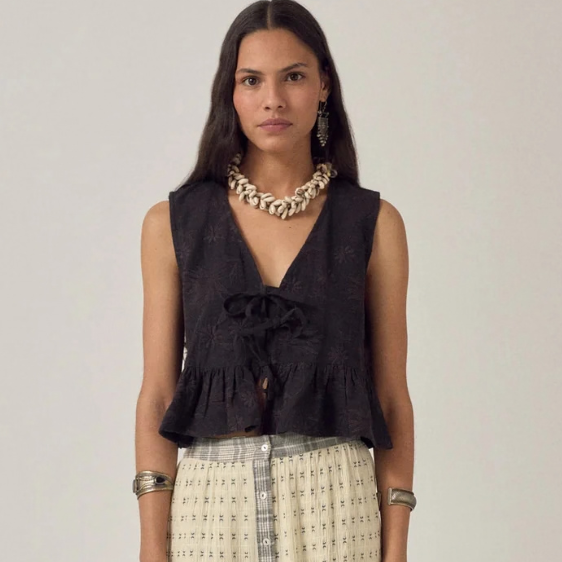 Maison Hotel Zhou Vest | Harbour Thread