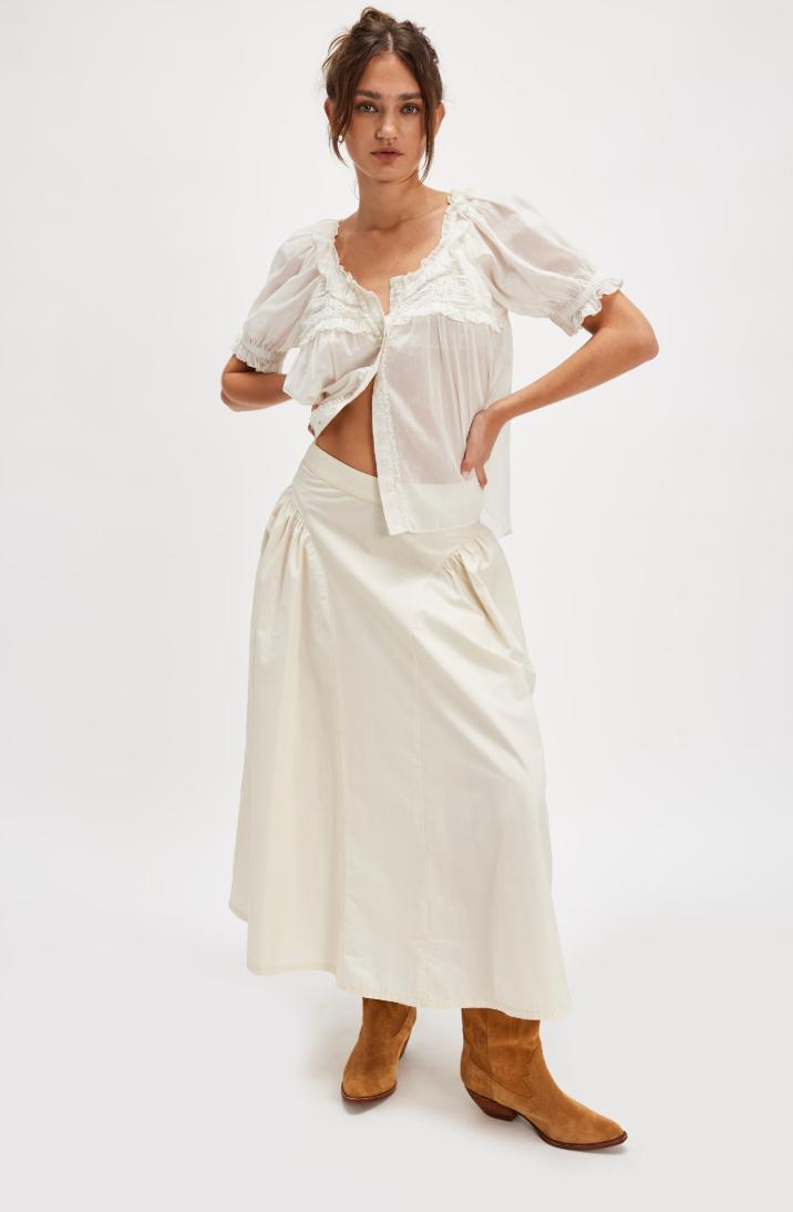 Free People blends classic with contemporary in the versatile Katia poplin skirt, available now at Harbour Thread for your spring wardrobe.