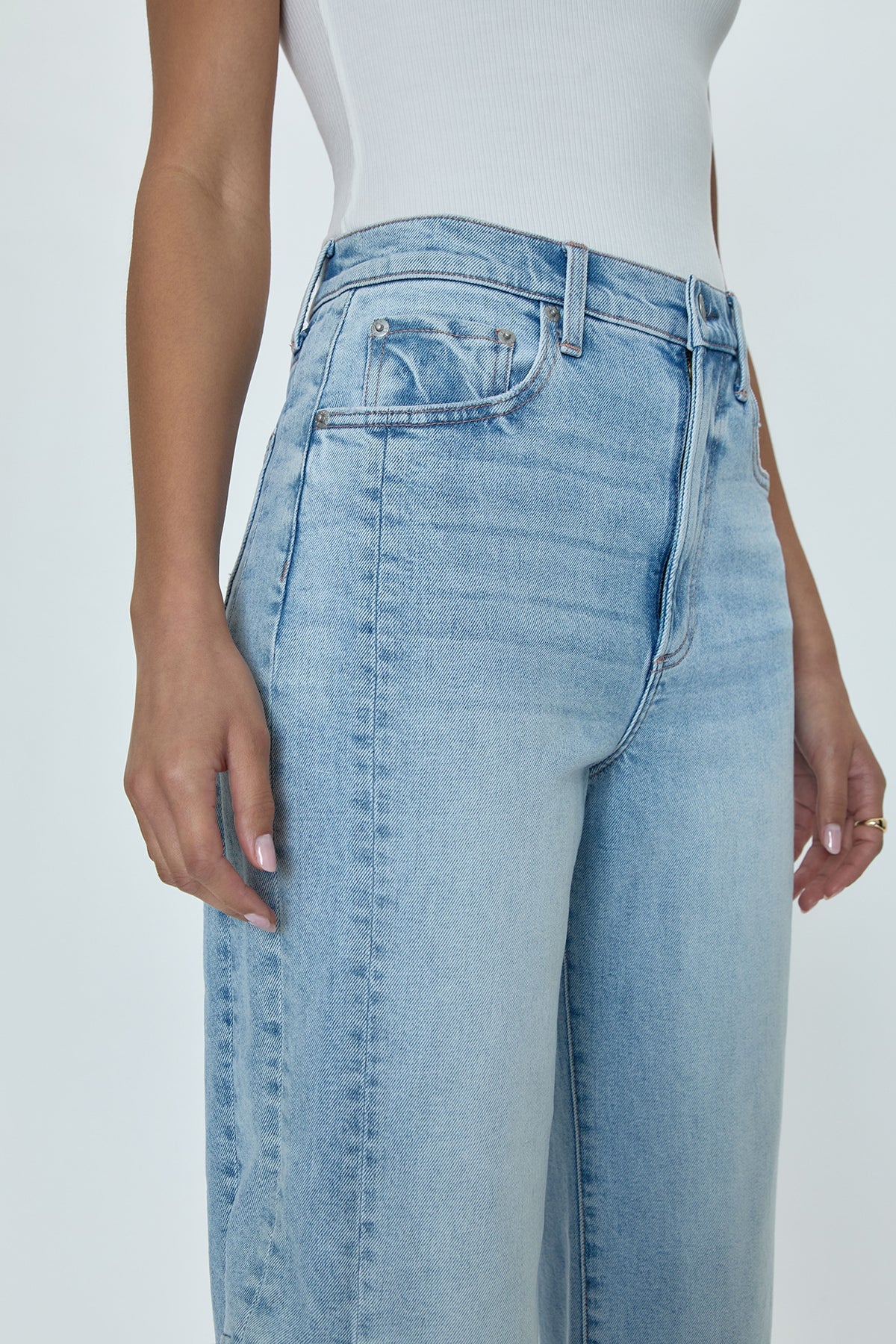 Women's light wash denim barrel jeans from Pistola