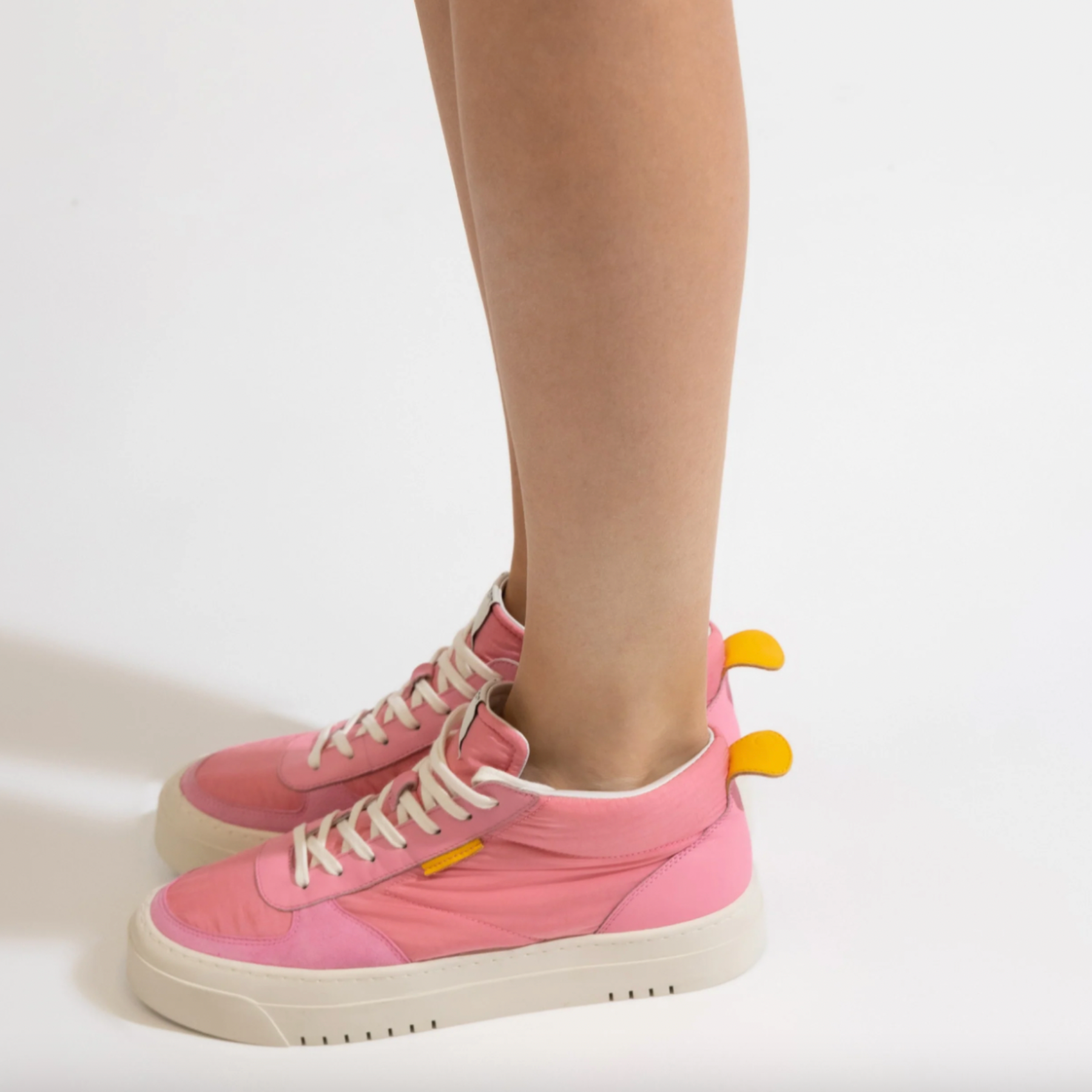 Oncept Los Angeles Sneaker - Pink Prism | Harbour Thread