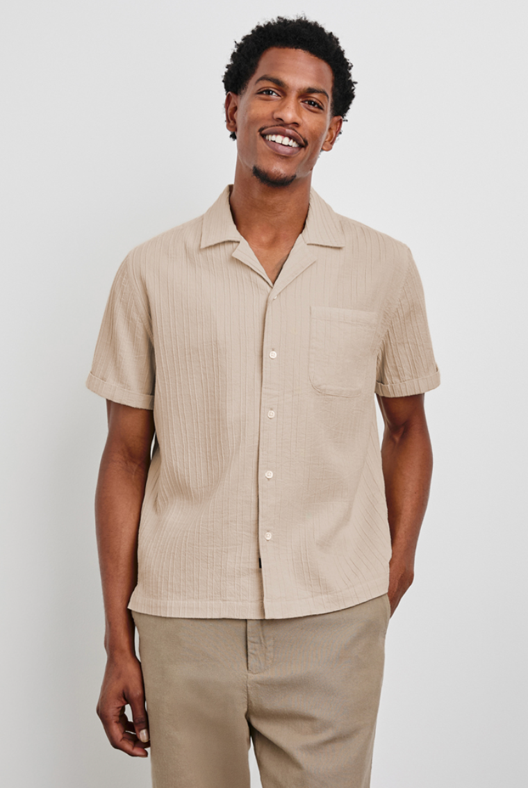 This retro-inspired button down from Rails is crafted from a luxe cotton plisse for warm weather styling. Find yours at Harbour Thread in St. Pete, FL.
