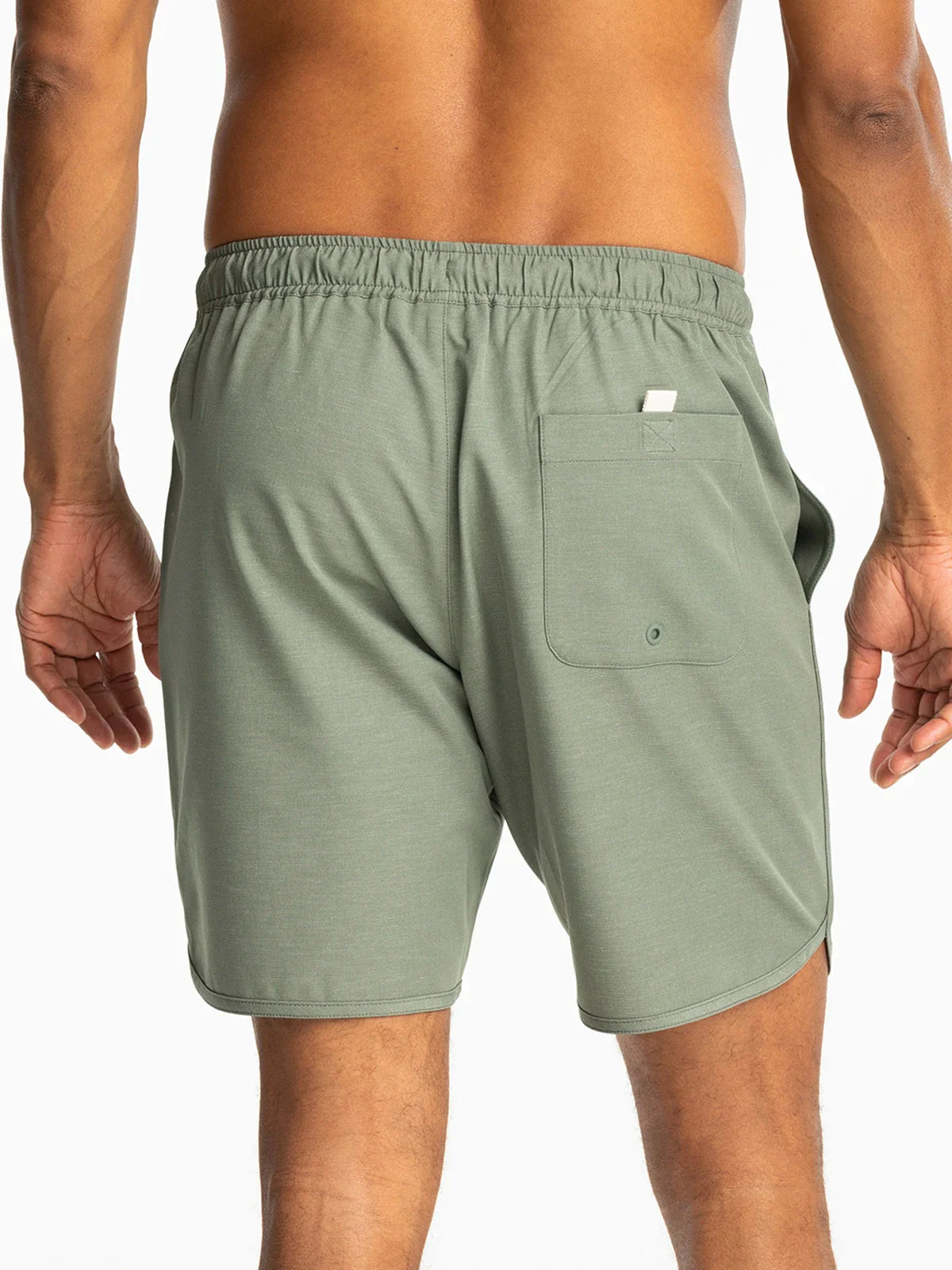 Men's hybrid shorts with elastic waistband and back patch pocket