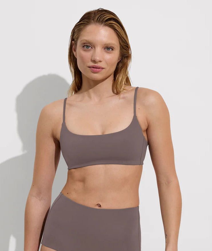 Now available at Harbour Thread, the classic Pool Days Top by Left On Friday features a scoop front with medium coverage and works best for cups sizes A-C.