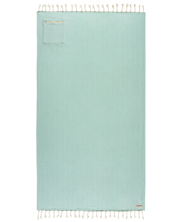 Enjoy your time in the sand with the eco-conscious Sand Cloud Herring with Zip Pocket Organic Turkish Cotton Towel, available at Harbour Thread boutique.