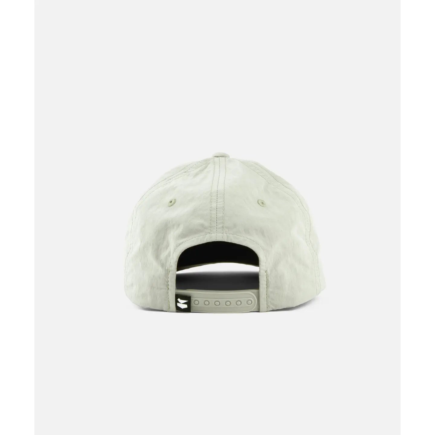 Light gray cap on a white background