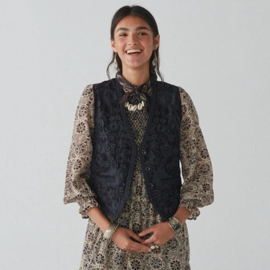 Maison Hotel Freddie Vest | Harbour Thread