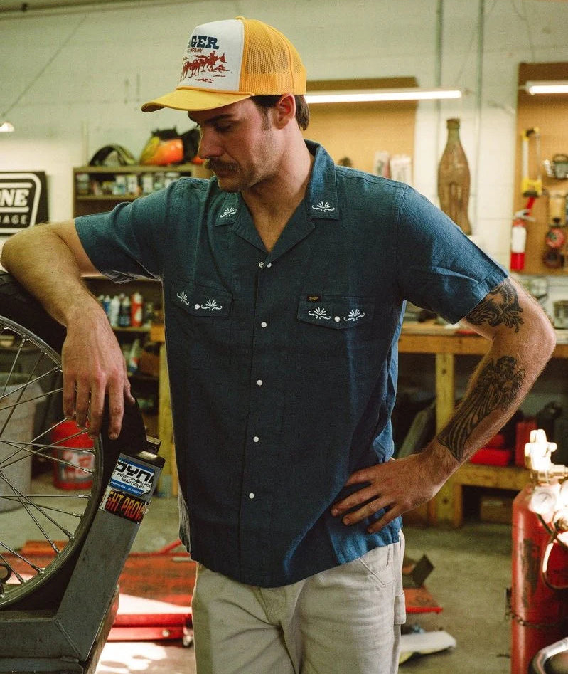 The Seager Whippersnapper Short Sleeve Shirt in Navy