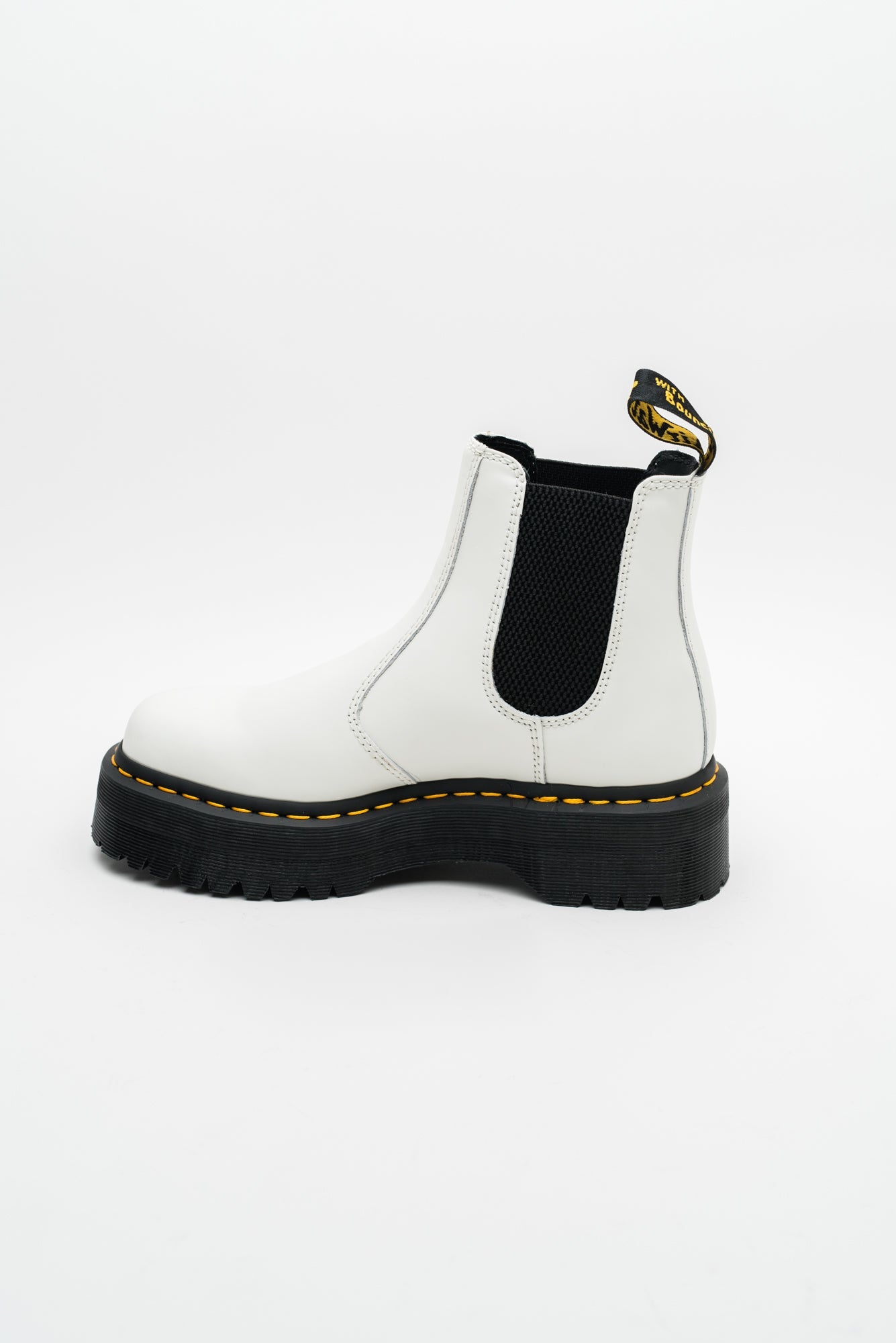 2976 dr martens white best sale