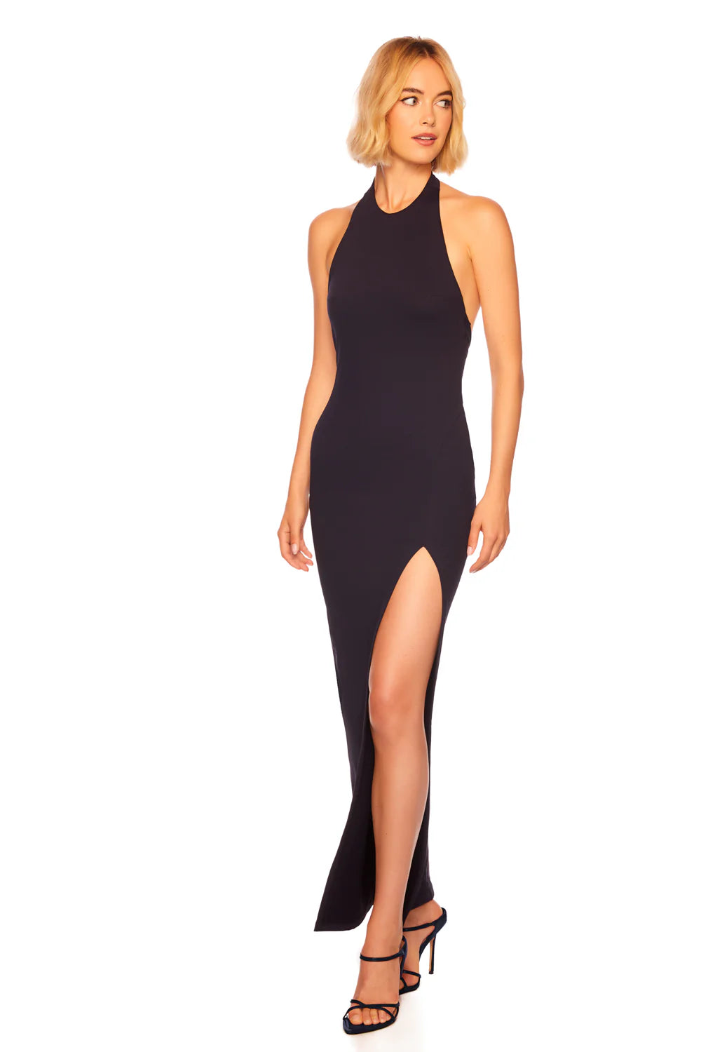 This maxi dress from Susana Monaco features a slim fitting silhouette with a halter neckline