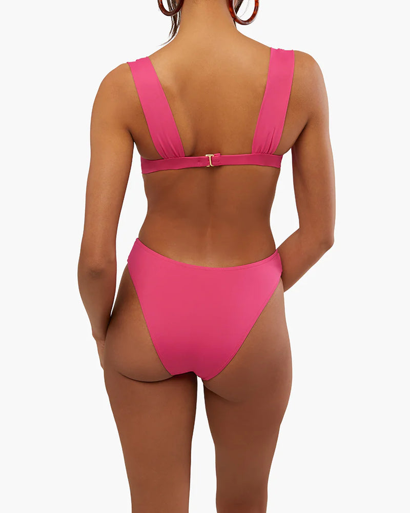 
                      
                        WeWoreWhat Claudia Bikini Top - Magenta
                      
                    