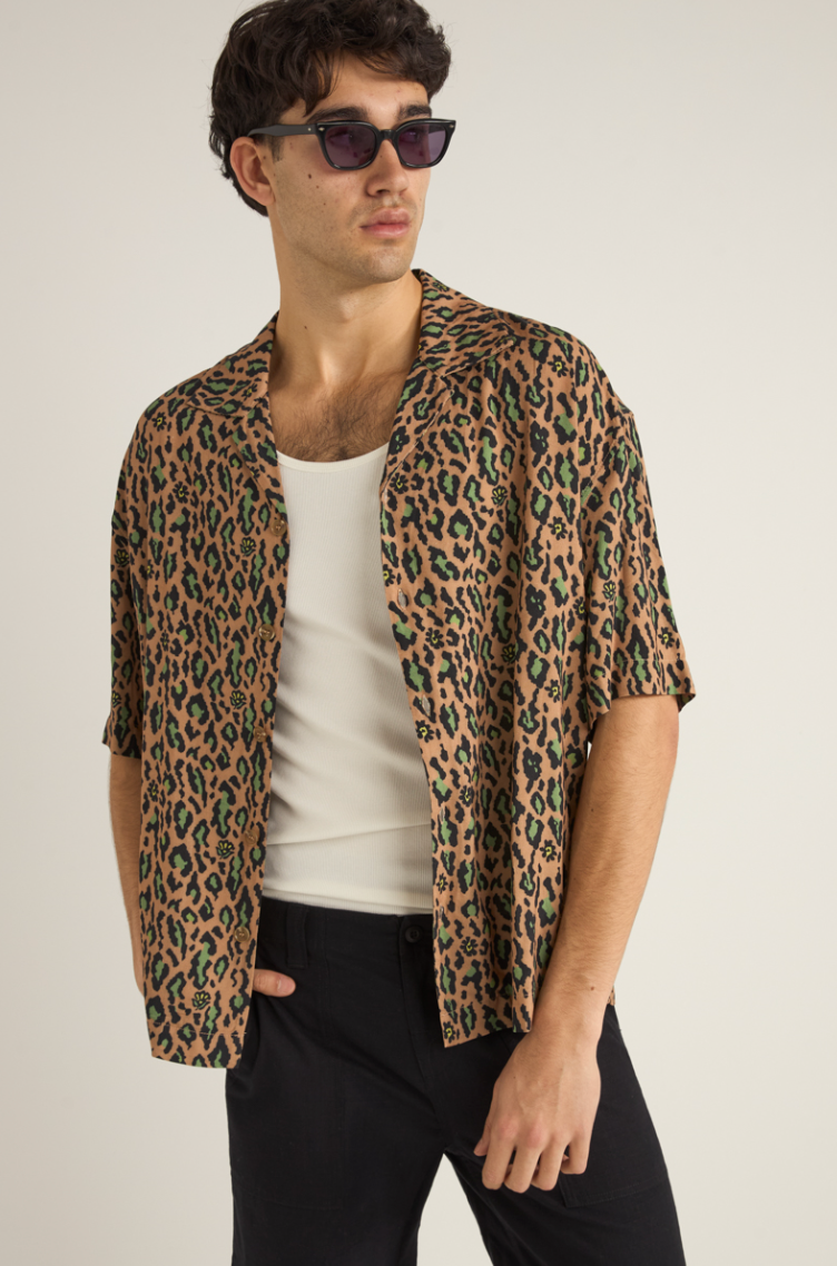 Celebrate warm weather and good vibes with the dynamic Relaxed Leo Short Sleeve Shirt by Rhythm, now available to shop at Harbour Thread in Burlington, VT. 
