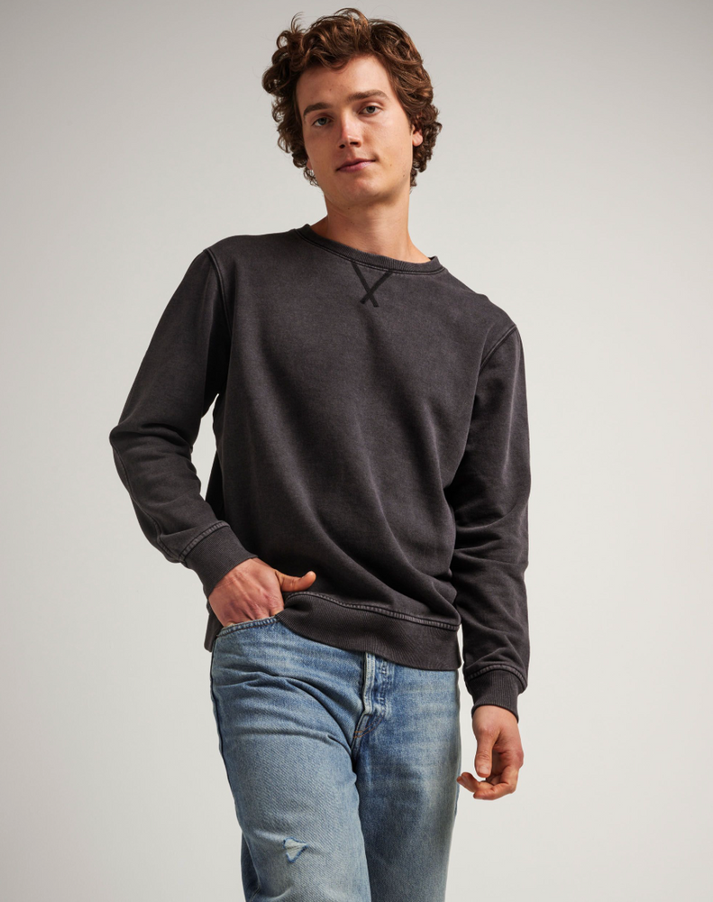 
                      
                        This recycled fleece men's pullover sweatshirt is soft, stylish, and eco-friendly.
                      
                    