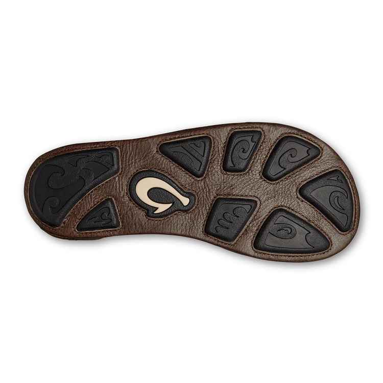 
                      
                        The OluKai Hiapo Sandals feature non-marking rubber traction pods for superior grip and flexibility
                      
                    