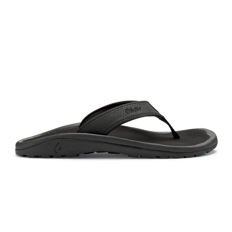 Find lasting beach day comfort with the OluKai 'Ohana men's water-friendly beach sandals at Harbour Thread boutique. 
