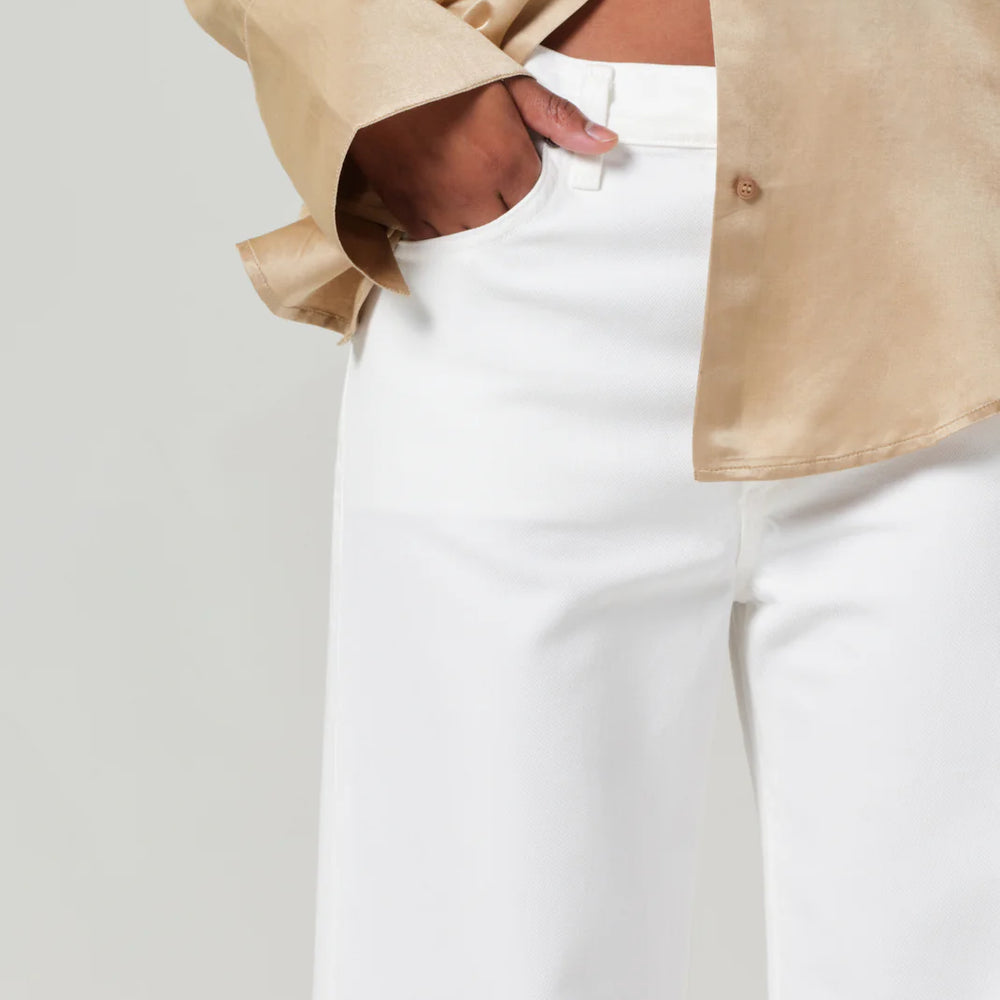 The Citizens Of Humanity Annina High Rise Wide Leg women's jean offers a 33" inseam and is available at Harbour Thread women's boutique in the color Soft White