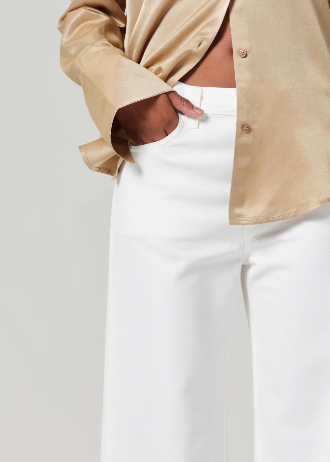 The Citizens Of Humanity Annina High Rise Wide Leg women's jean offers a 33" inseam and is available at Harbour Thread women's boutique in the color Soft White