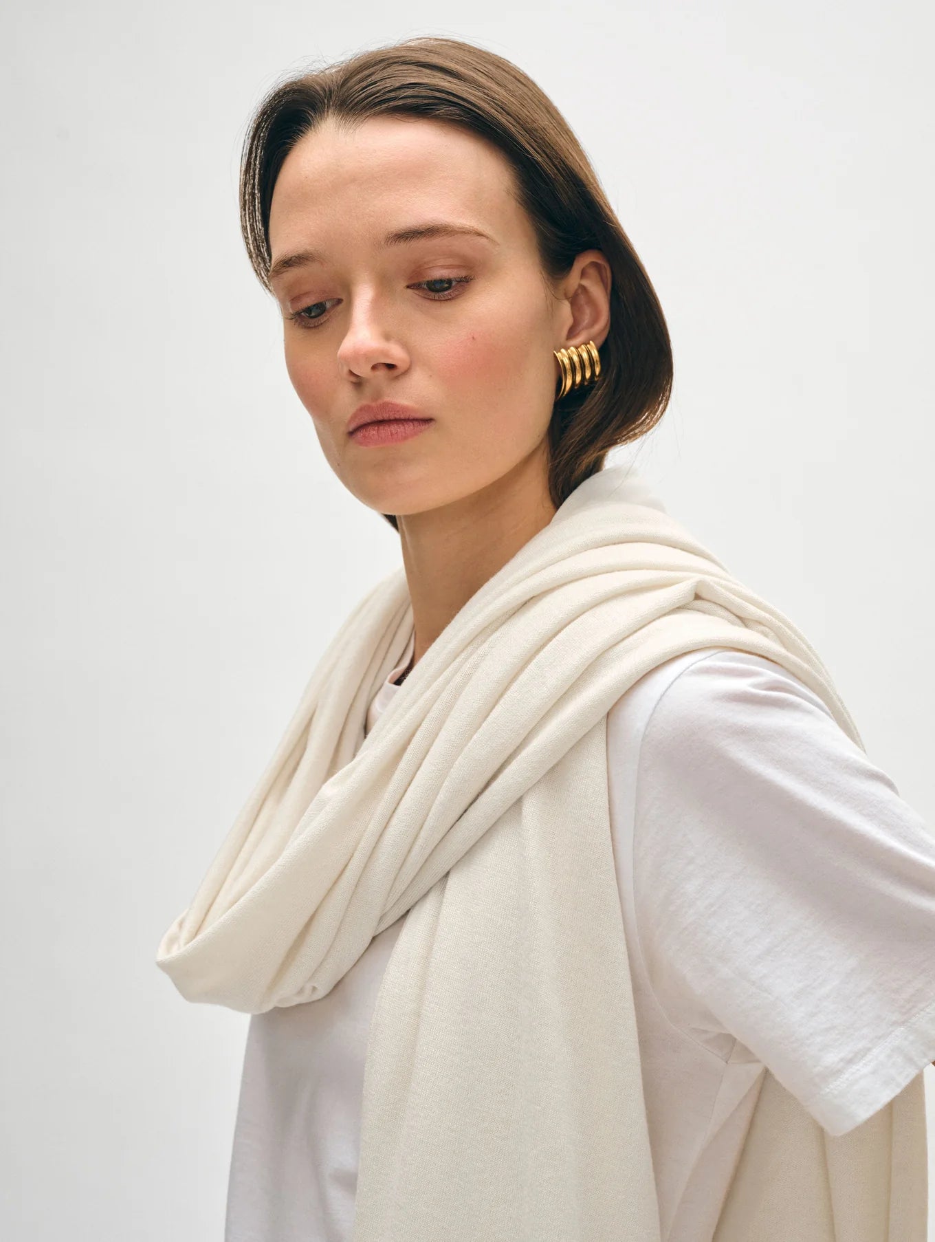 White + Warren's Silk Cashmere Travel Wrap in the color chalk