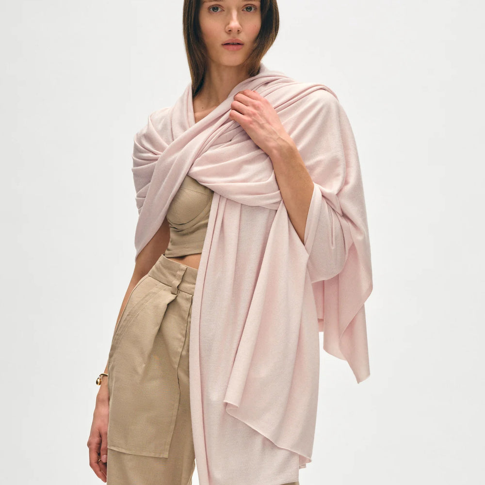White + Warren's Silk Cashmere Travel Wrap in the color Light Rose