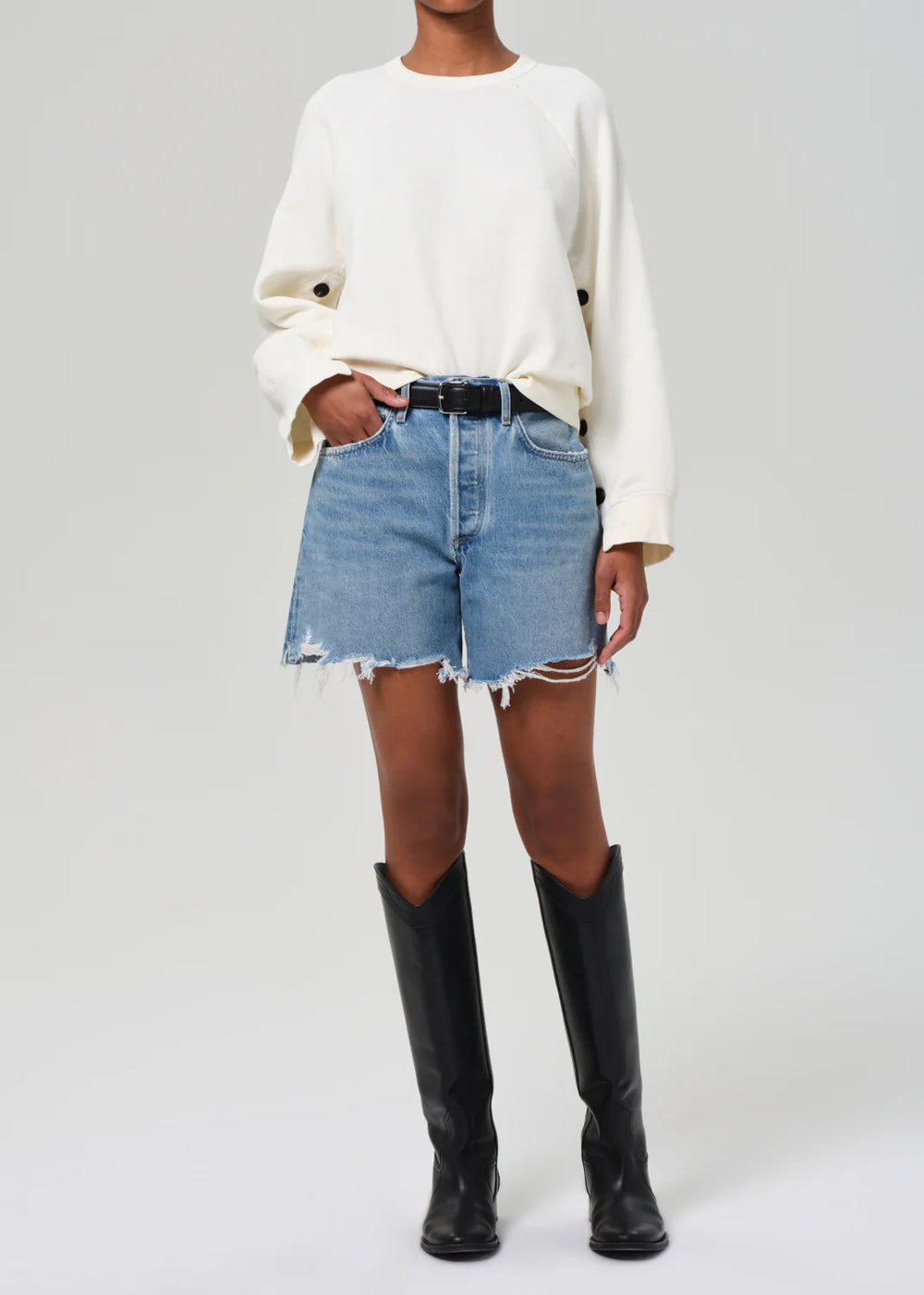 Shop the Citizens Of Humanity Marlow Long Vintage Short in the medium indigo wash Valencia at Harbour Thread women's boutique