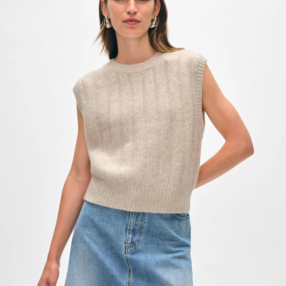 The White + Warren Marled Cashmere Wide Rib Shell is available at Harbour Thread boutique in Burlington, VT and  offers a sleeveless silhouette with relaxed fit for your elevated style. 