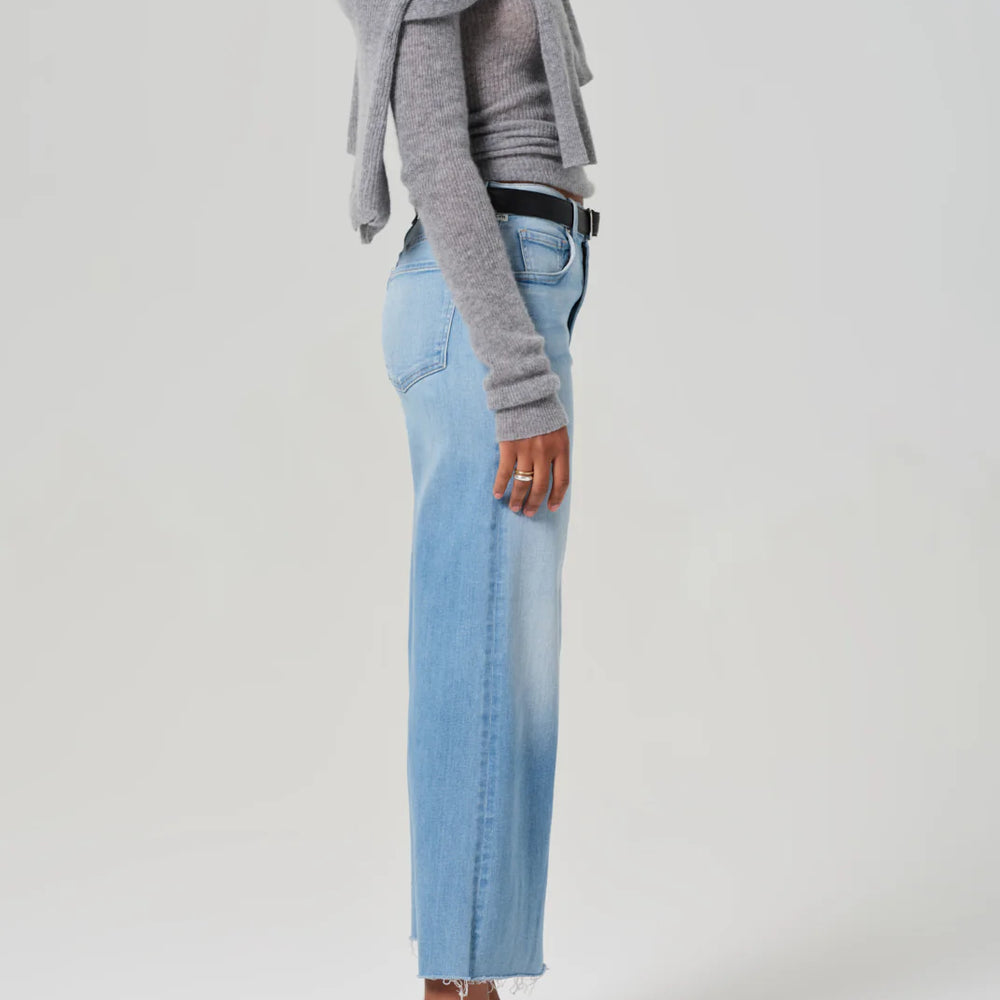 
                      
                        Women's flattering cropped jeans from Citizens Of Humanity
                      
                    