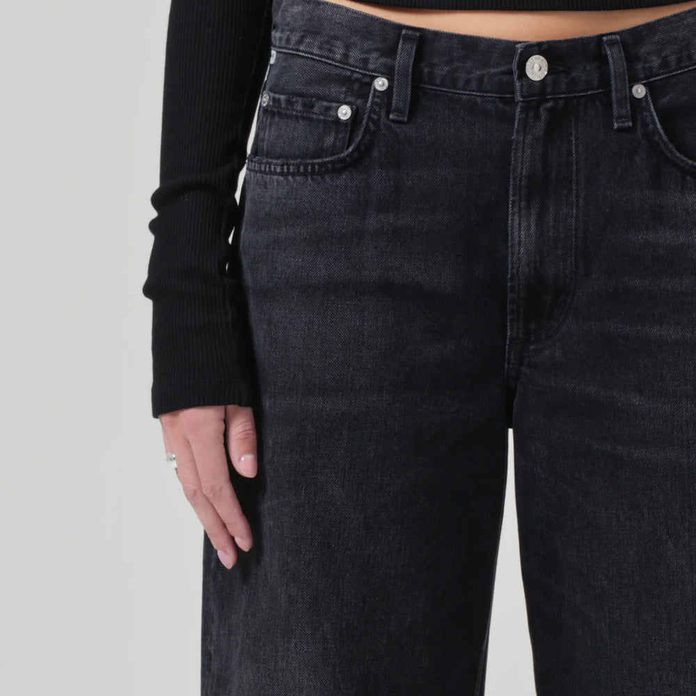 
                      
                        Front detail on the Miro Relaxed Jean by Citizens of Humanity in the color Domino
                      
                    