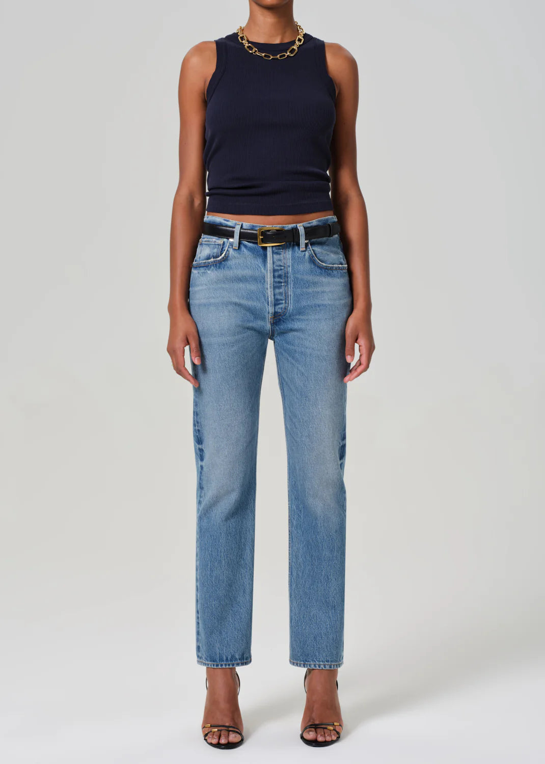 These wear-with-everything jeans from Citizens Of Humanity are designed with a versatile 29 inch inseam and a straight cut from the knee to the leg opening