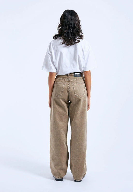 Back view of the Dr. Denim Donna Pant in the color Washed Oak