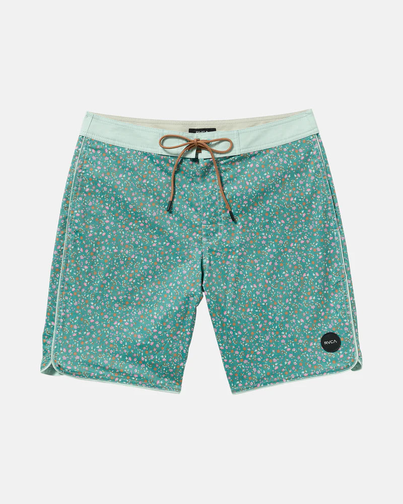 The RVCA Baseline Trunk features a floral print and thoughtful features that allow you to enjoy your days by the water in style. Shop them at Harbour Thread!