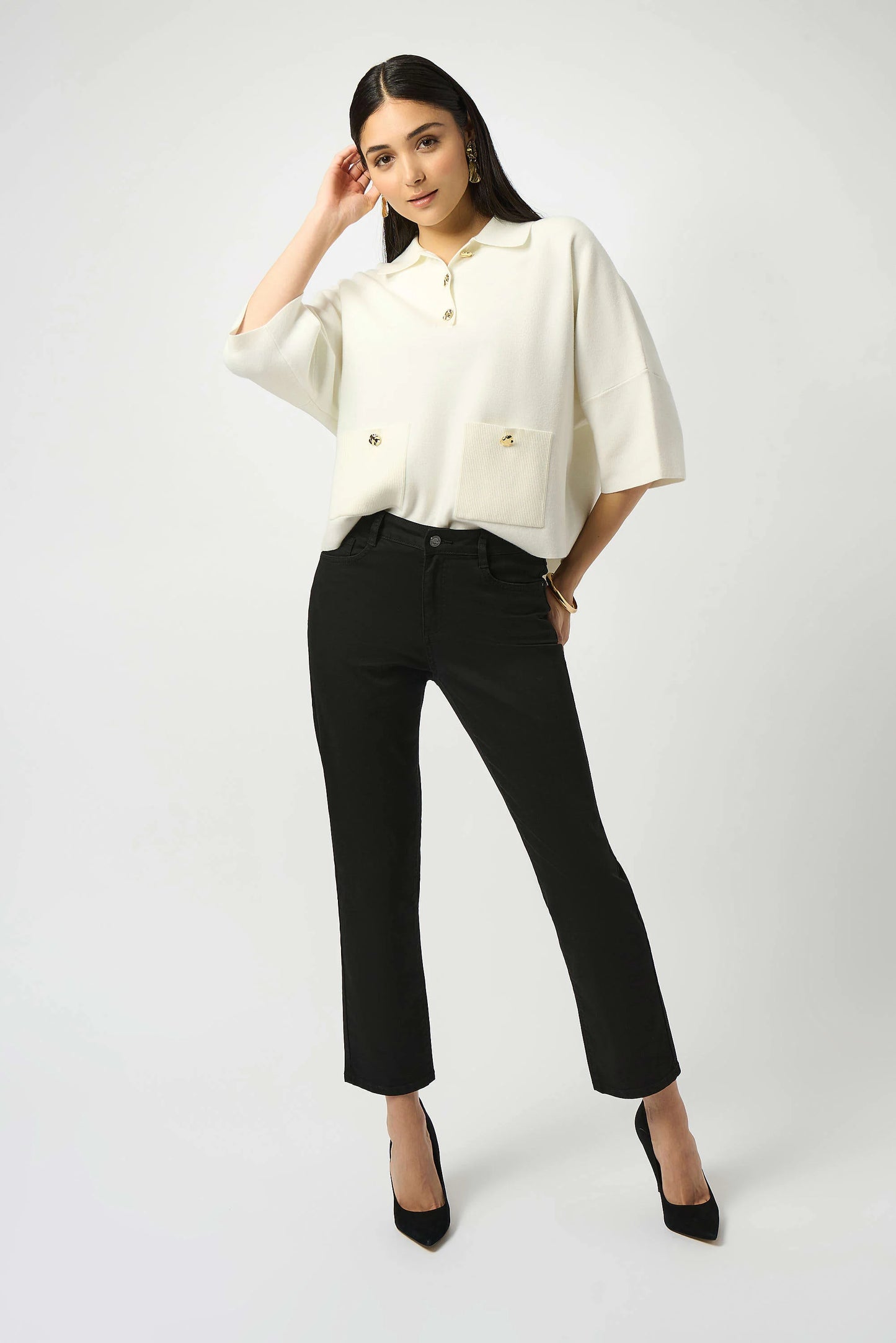 Sleek and stylish, these versatile slim fit jeans are a true wardrobe staple offering endless ways to style. Find your pair at Harbour Thread in Burlington, VT!