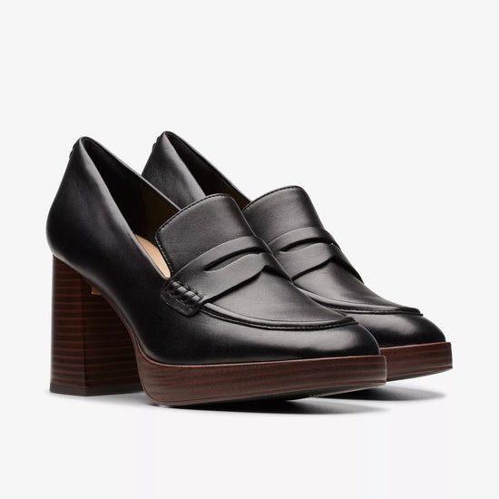 The Clarks Black Leather Zoya85 Walk shoe