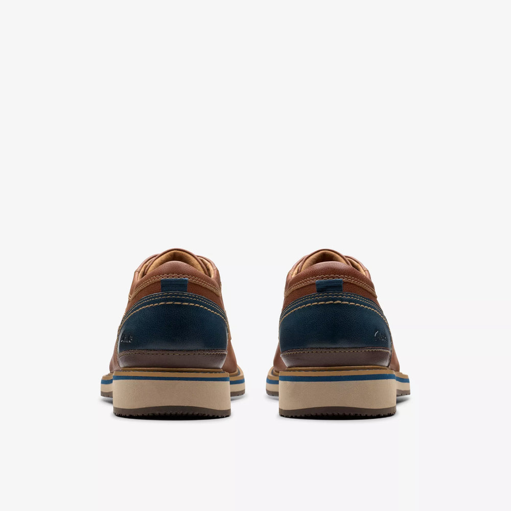
                      
                        Clarks Monahan Plain
                      
                    